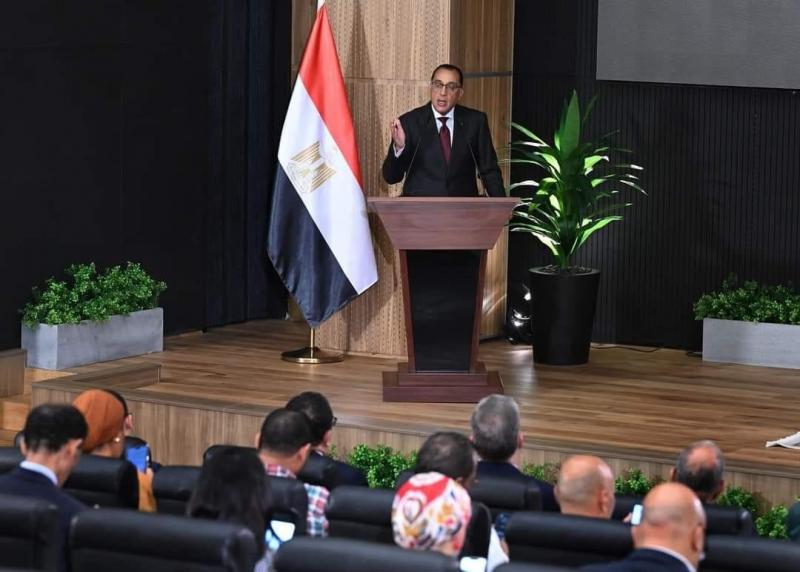 ننشر رد رئيس الوزراء على أسئلة الصحفيين حول عدد من الأمور والقضايا التي تشغل الرأي العام