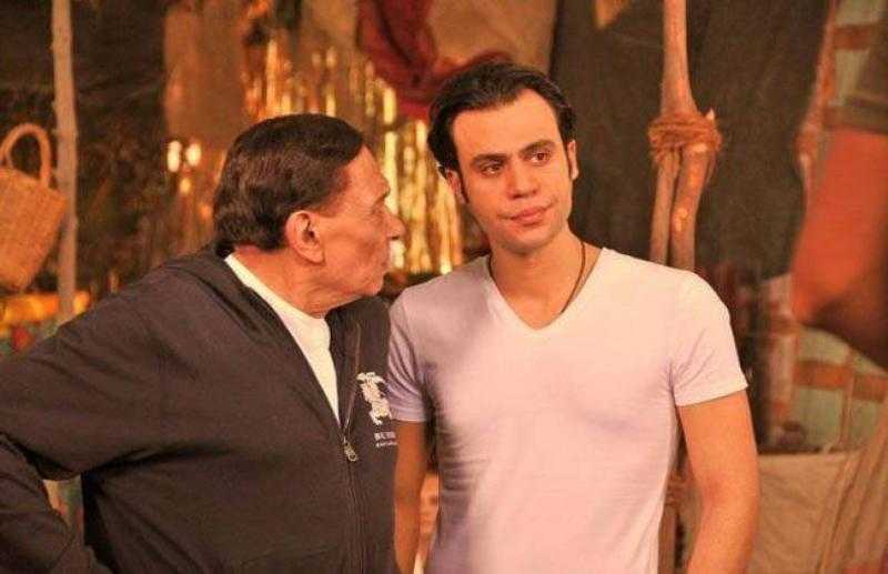 هل يقلد محمد إمام أعمال والده الزعيم؟.. طارق الشناوي: متعليش سقف الدعاية