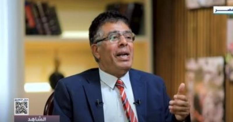 تفاصيل جلسة الحبس الاحتياطي بالحوار الوطني.. عماد الدين حسين يكشف أهم التوصيات